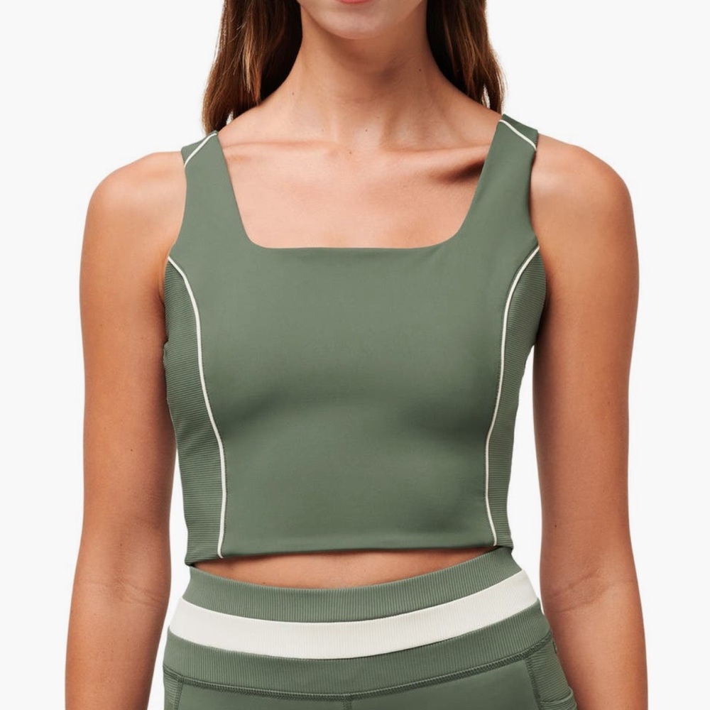 Travis Mathew NWT Jetset Mindset Piped Crop Tank NEVER WORN MSRP$85